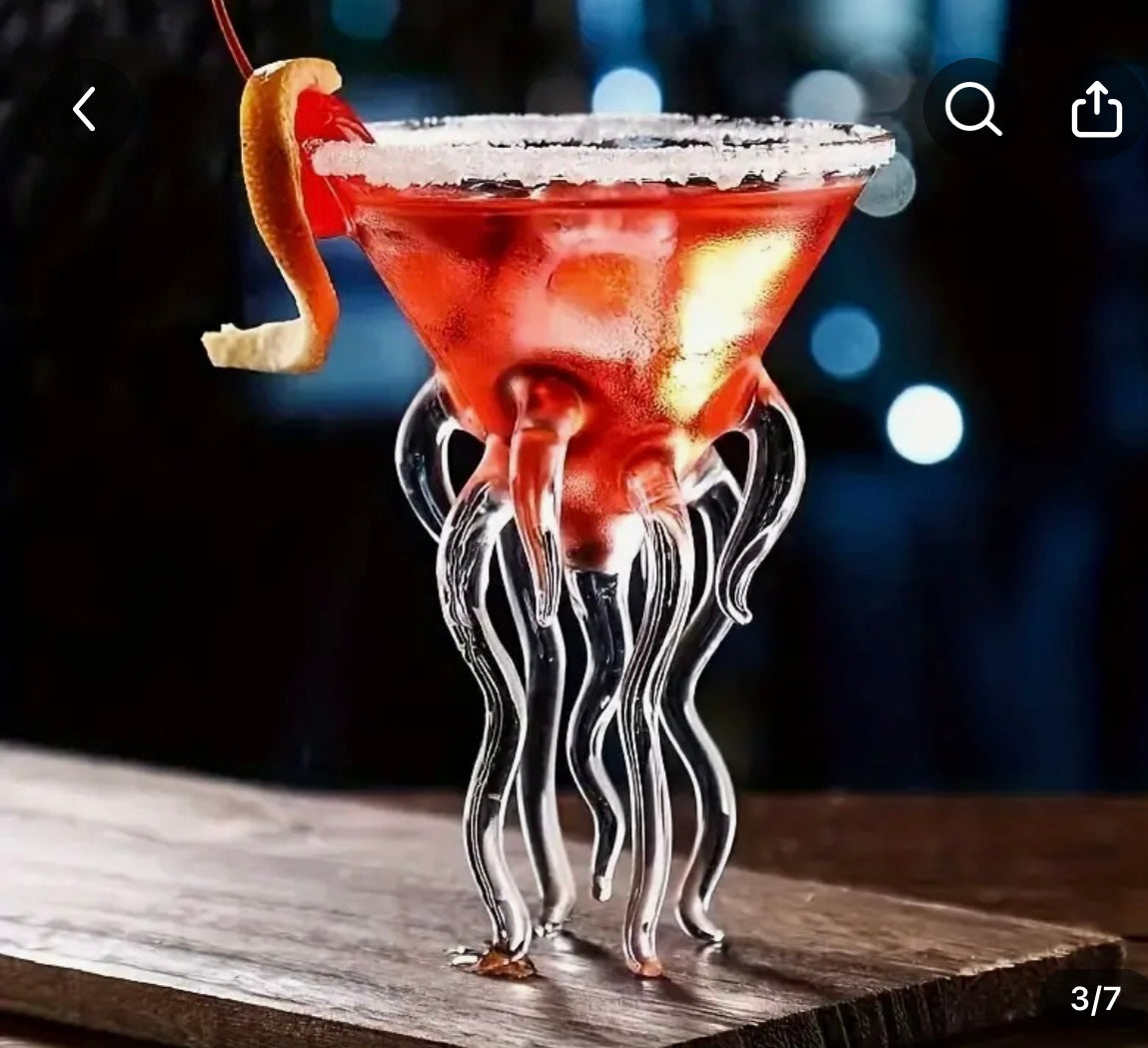 Elegant Octopus Cocktail Glass – Unique Hand-Blown Design