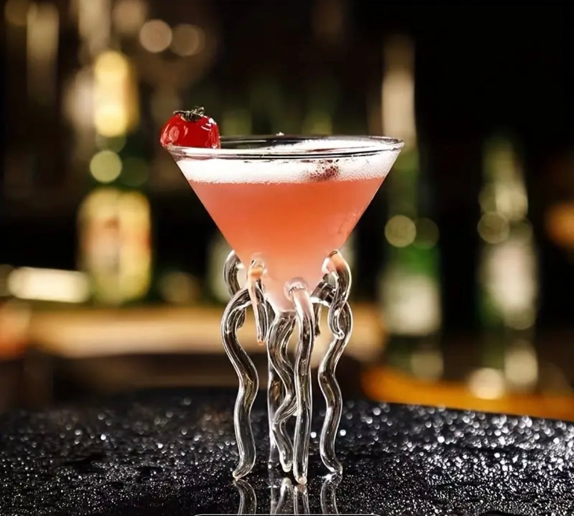 Elegant Octopus Cocktail Glass – Unique Hand-Blown Design